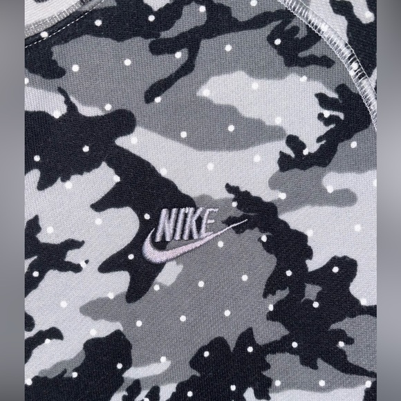 NIKE sweatshirt - Picture 3 of 7